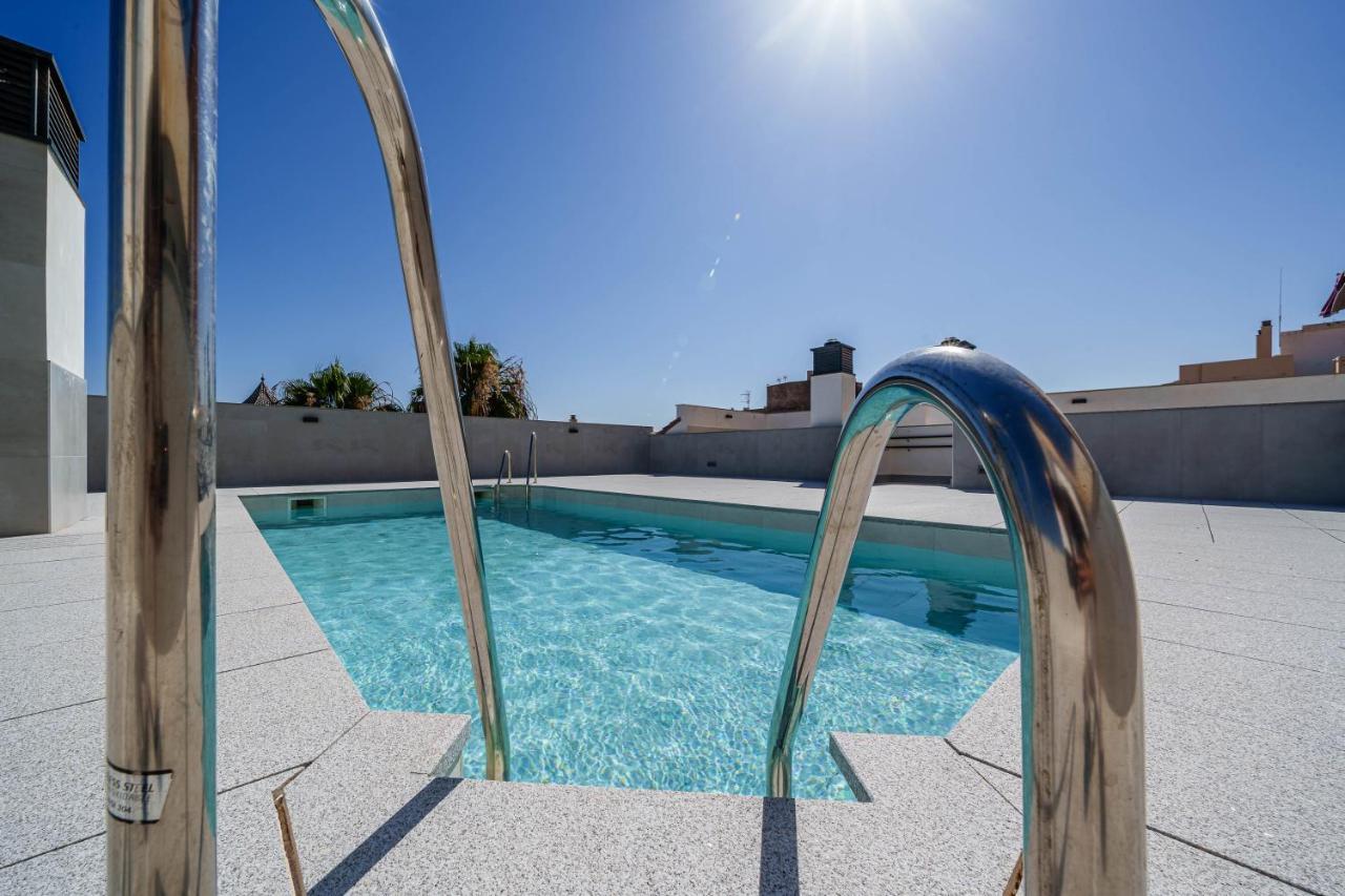 City Centre Pool & Parking Málaga Eksteriør billede